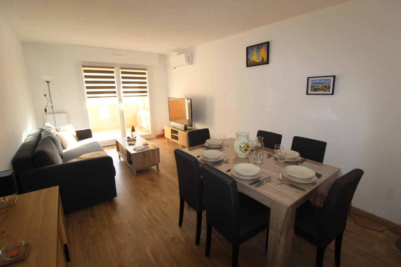 Logement Renove Avec Mobilier 2023 Appartamento Avignone Esterno foto