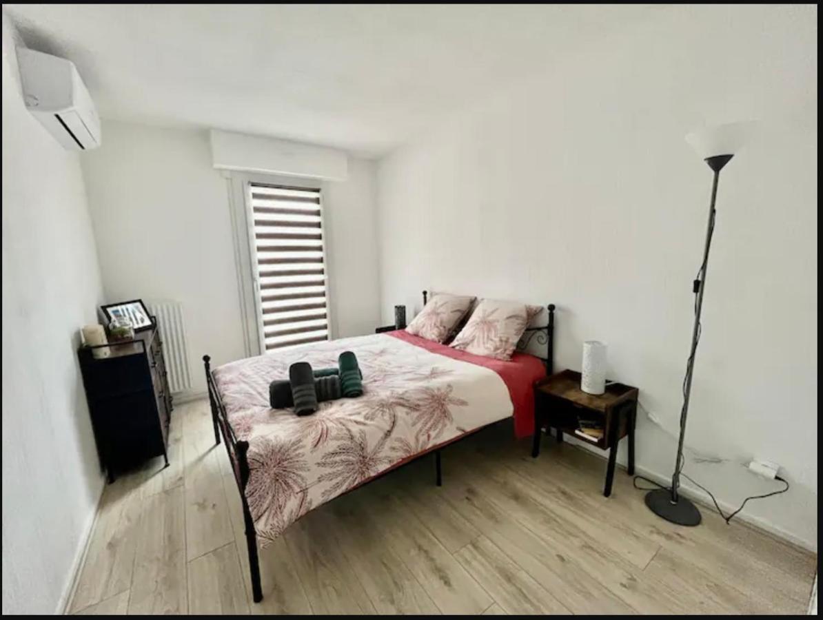 Logement Renove Avec Mobilier 2023 Appartamento Avignone Esterno foto